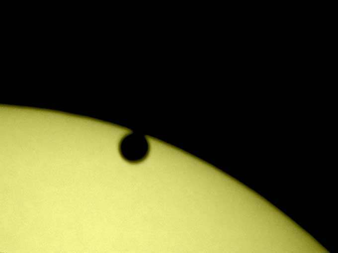Venustransit0604A18_2fHP02